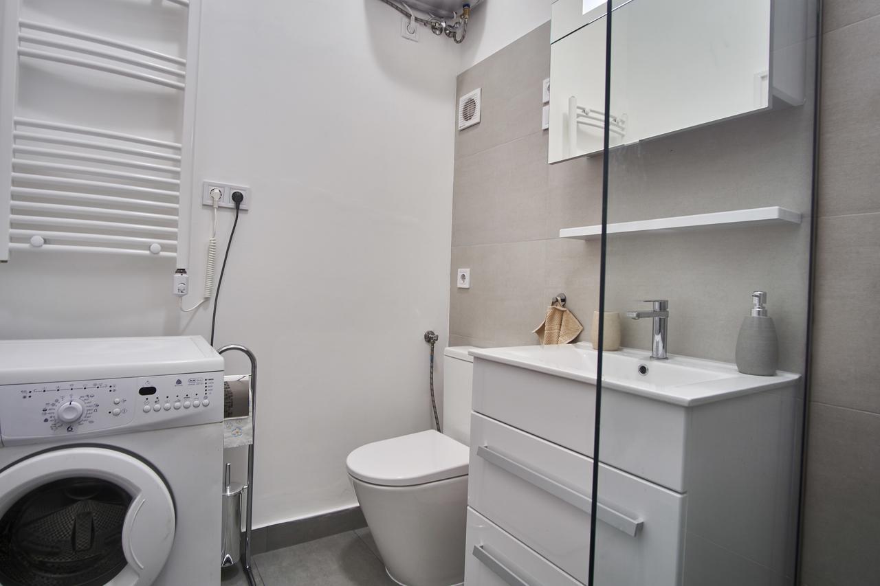 Design Apartment In The City Center With Ac Budapeşte Dış mekan fotoğraf
