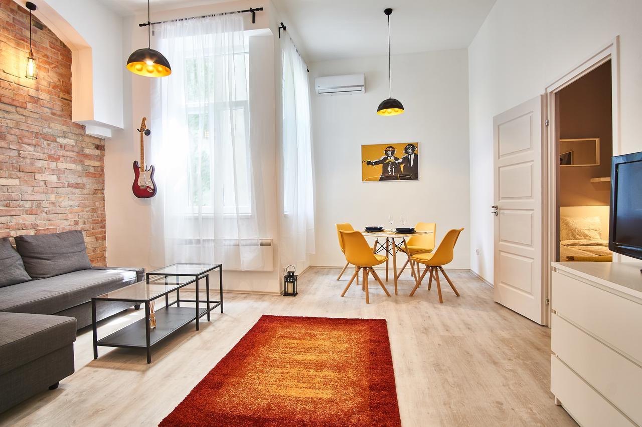 Design Apartment In The City Center With Ac Budapeşte Dış mekan fotoğraf