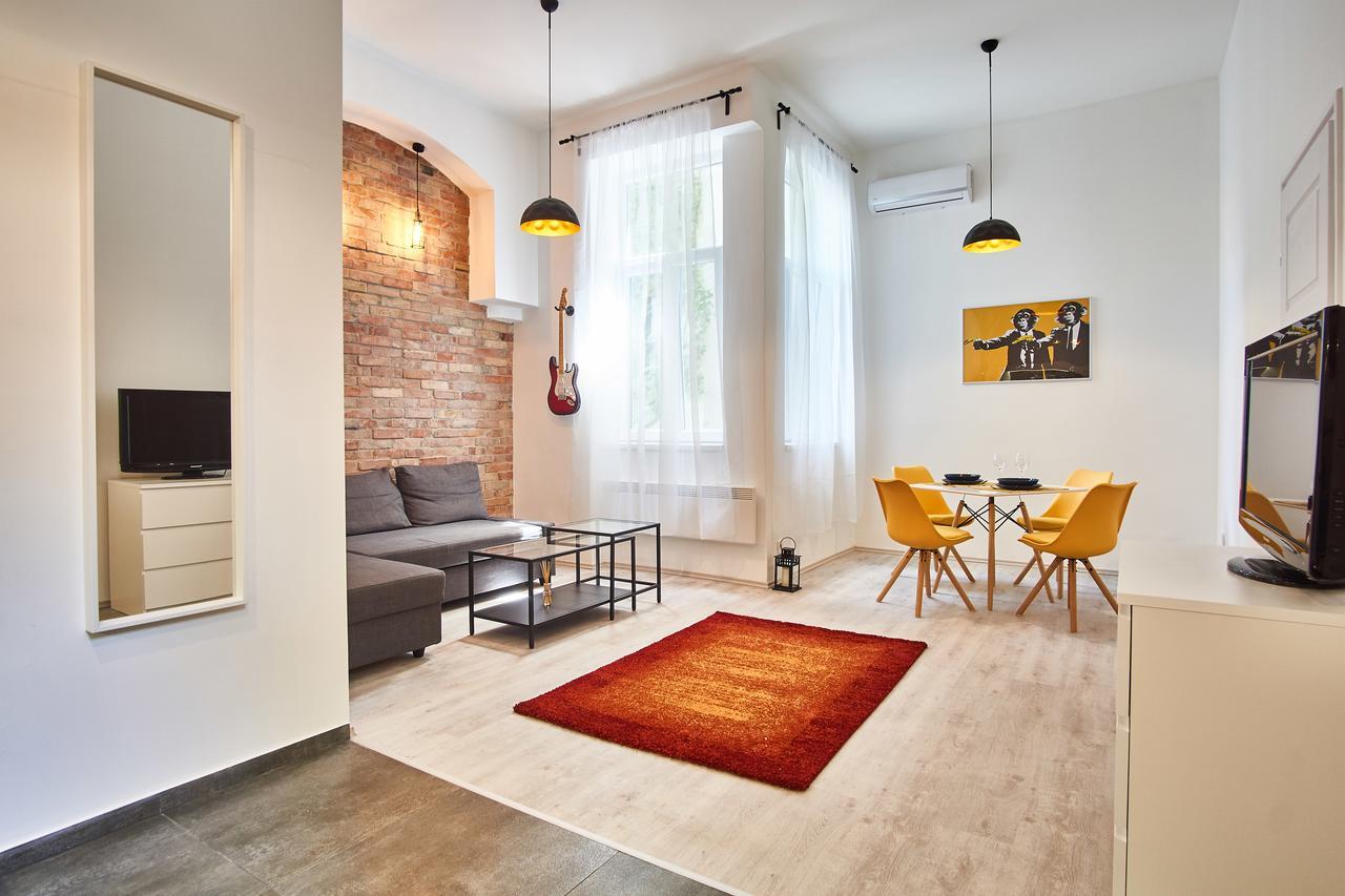 Design Apartment In The City Center With Ac Budapeşte Dış mekan fotoğraf