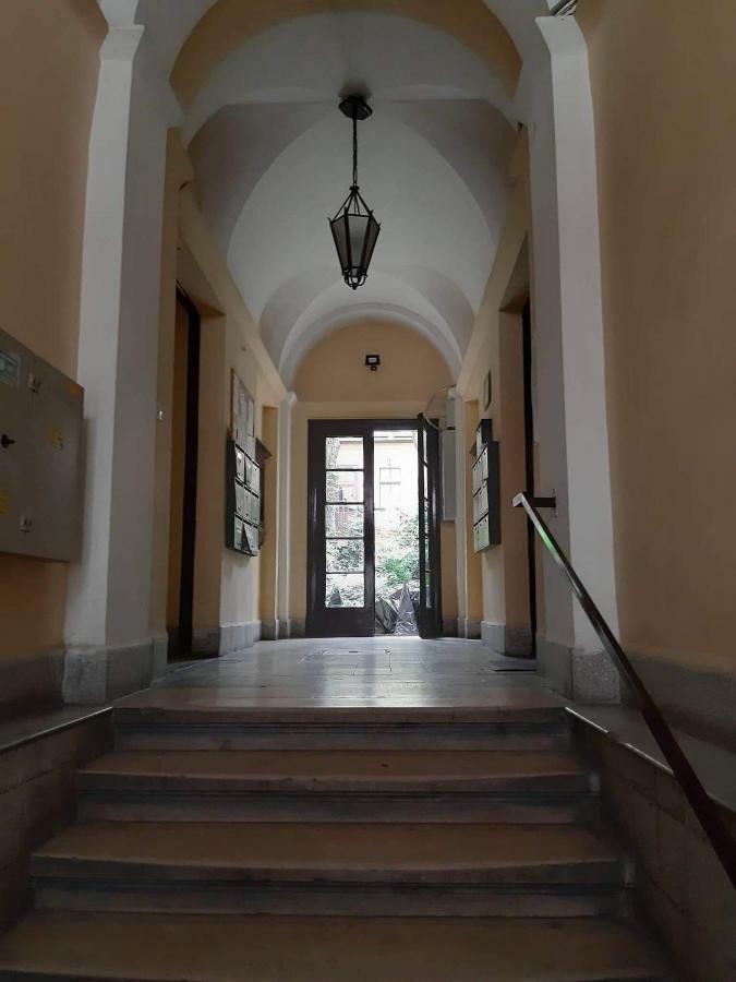 Design Apartment In The City Center With Ac Budapeşte Dış mekan fotoğraf